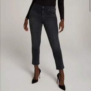 Good American Classic Jeans